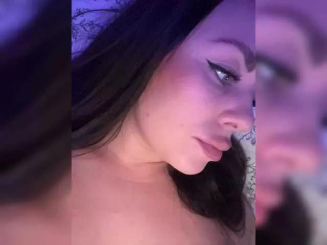 -Hennessy- on BongaCams 