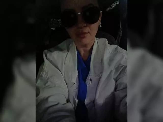 -Lillitt- on BongaCams 