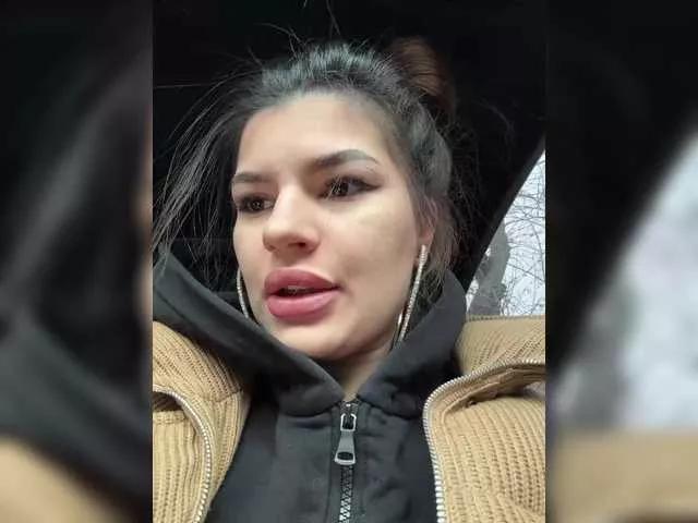 -MaybeBaby- on BongaCams 
