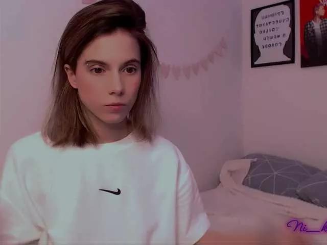 -naomisweet- on BongaCams 