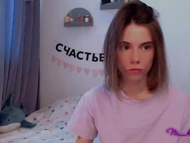 -naomisweet- on BongaCams 