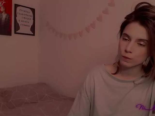 -naomisweet- on BongaCams 