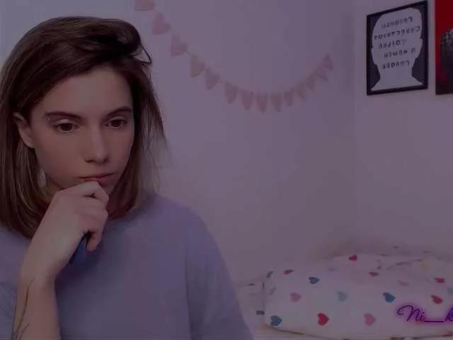 -naomisweet- on BongaCams 