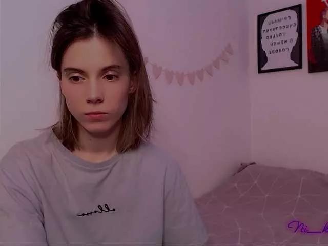 -naomisweet- on BongaCams 
