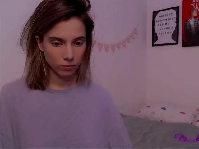 -naomisweet- on BongaCams 