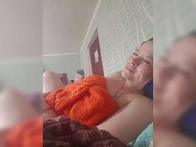 -Raven40- on BongaCams 