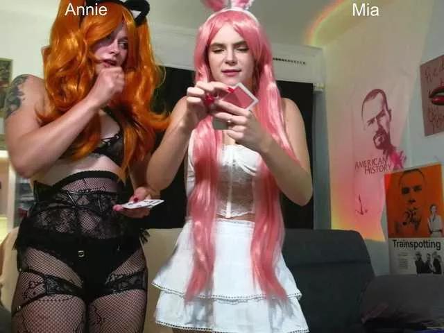 2PlayQueens on BongaCams