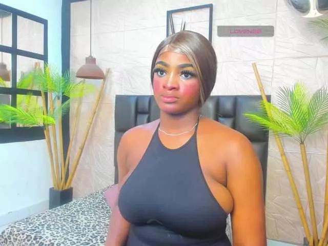 alanabonny on BongaCams 