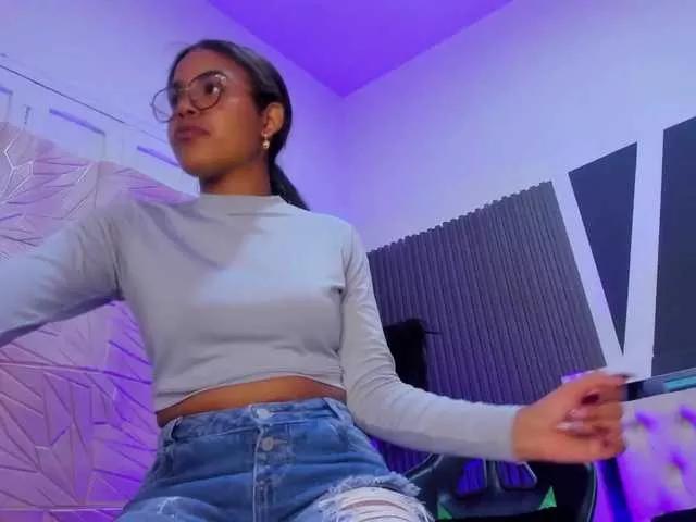 alexaandherson on BongaCams 
