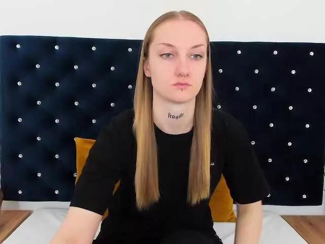 AlexaKisses on BongaCams 