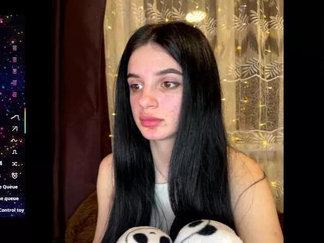 Alice222ll2 on BongaCams 