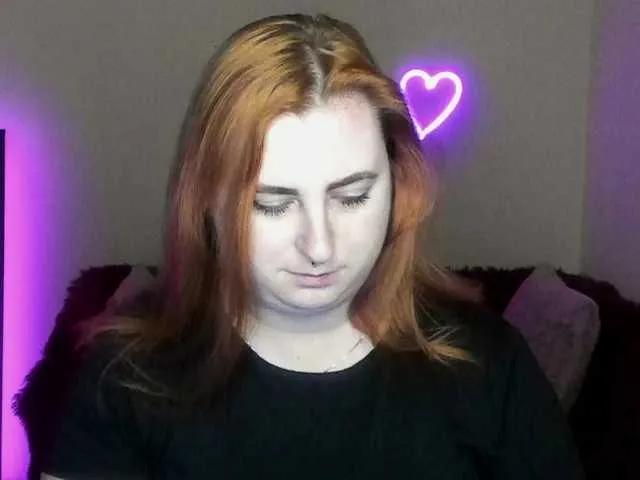 Aliciaredluv on BongaCams