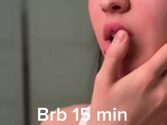 AlinaWey on BongaCams 