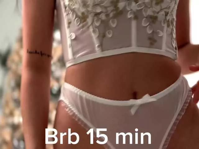 AlinaWey on BongaCams 