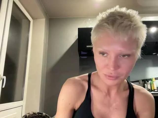 Alisa-Fox on BongaCams 