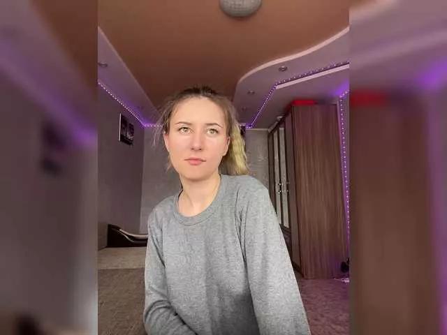 Alisa21-1 on BongaCams 