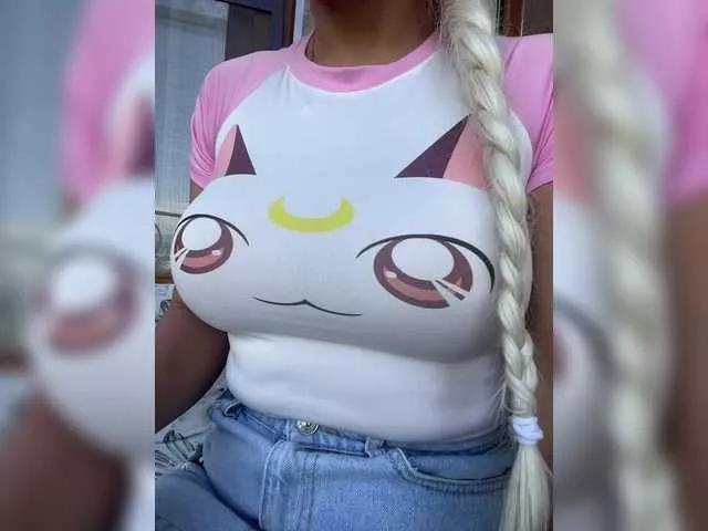 Offline AlisaKisa555 on BongaCams