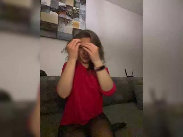 Alisasqrl on BongaCams 