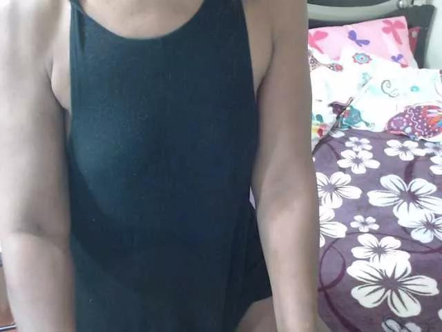 alisse27 on BongaCams 