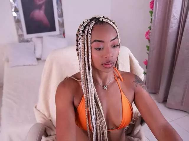 AlondraSparrow on BongaCams 