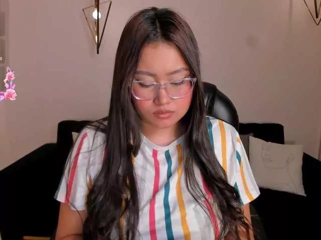 AmberLewis on BongaCams 