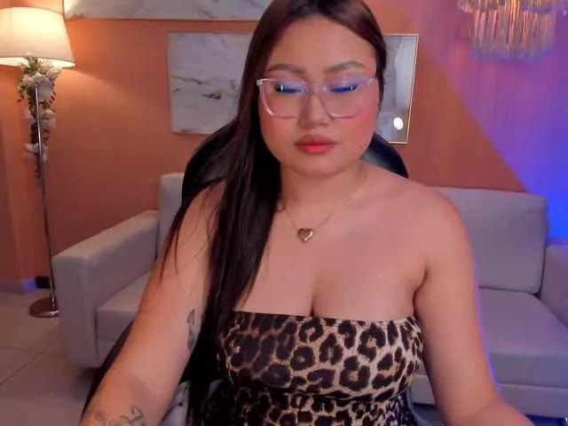 AmberLewis on BongaCams 