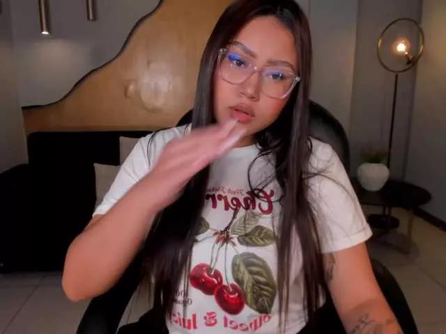 AmberLewis on BongaCams 