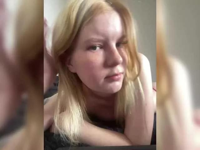 Amelia2004 on BongaCams 