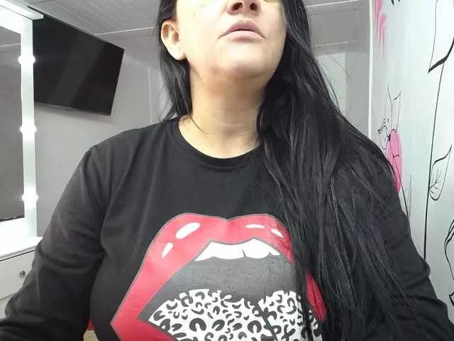 Ameliarizo on BongaCams 