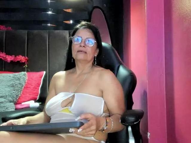 ana-mature on BongaCams 