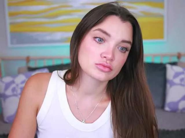 AngelMilly on BongaCams 