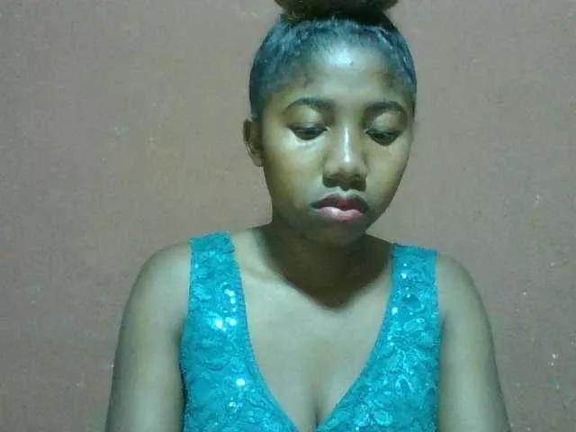 Annah21 on BongaCams 