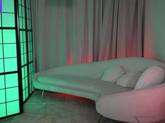 AnnieHill on BongaCams 