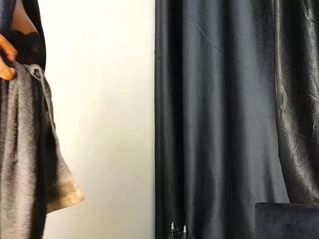 Assiology on BongaCams 