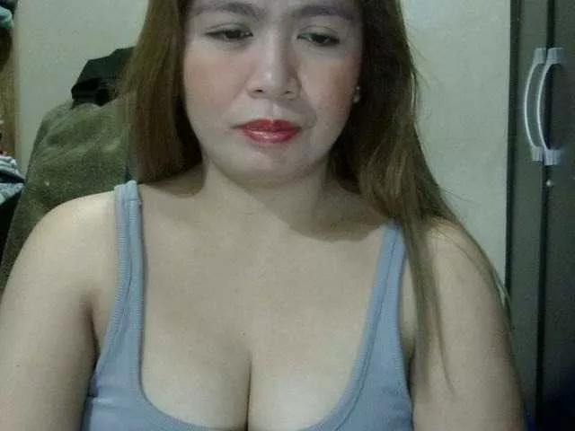 aubrey11 on BongaCams 