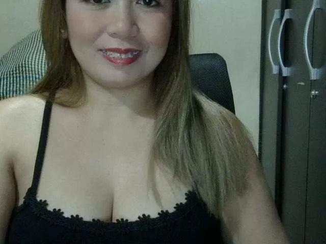 aubrey11 on BongaCams 