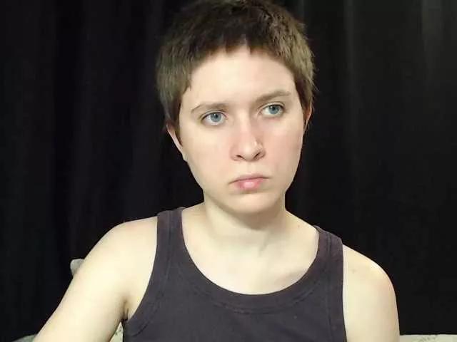 AverageGirl on BongaCams 