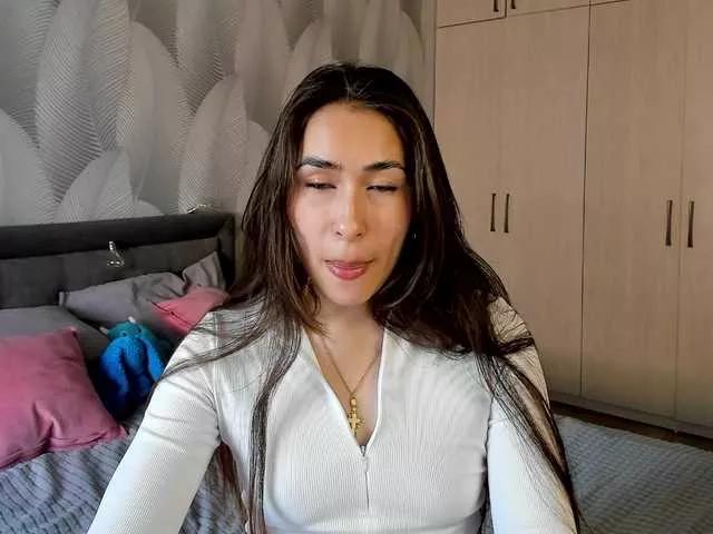 Bambiiiii on BongaCams 