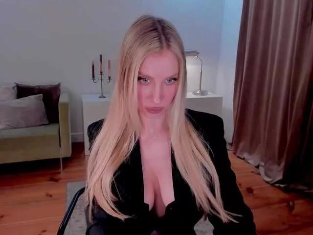 Basic1nstinct on BongaCams 