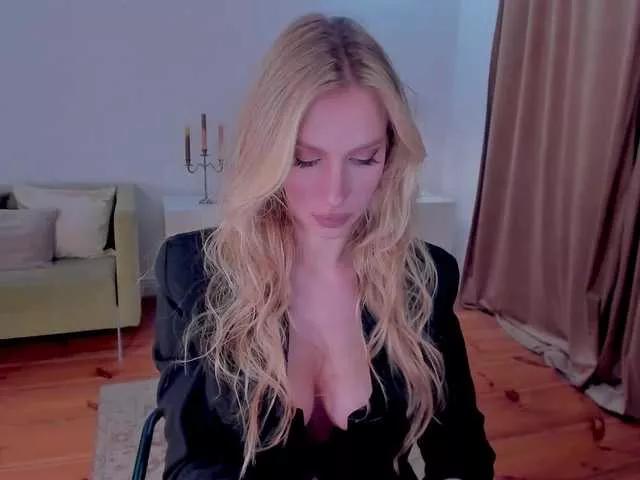Basic1nstinct on BongaCams 