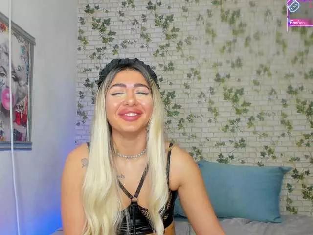 BelleHale on BongaCams 
