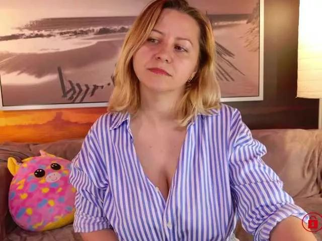 BigBoobsARRI on BongaCams 