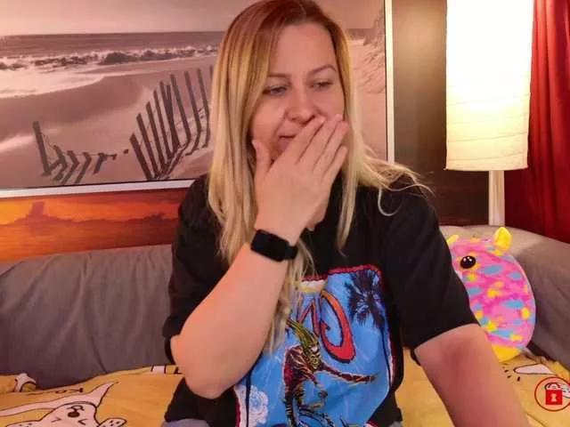 BigBoobsARRI on BongaCams 