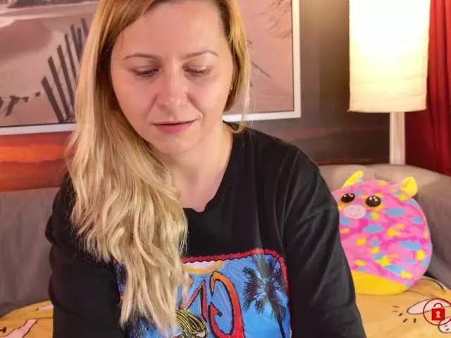 BigBoobsARRI on BongaCams 