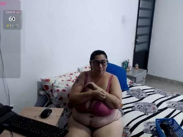Offline bubis-laru53 on BongaCams