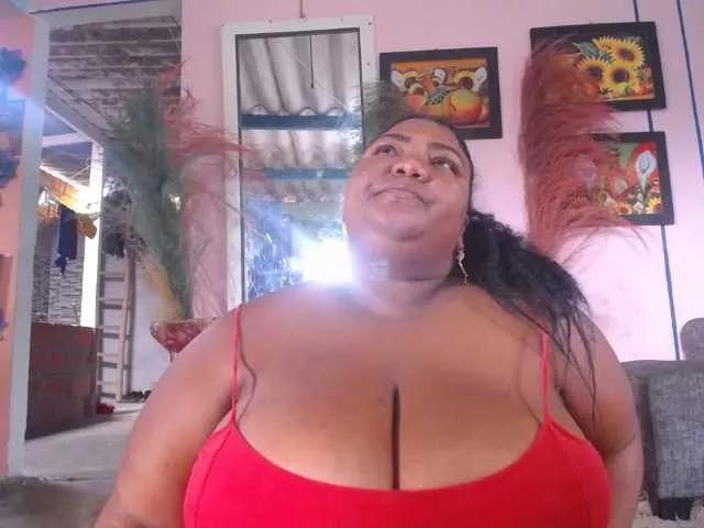 bustyboobsxxll on BongaCams 