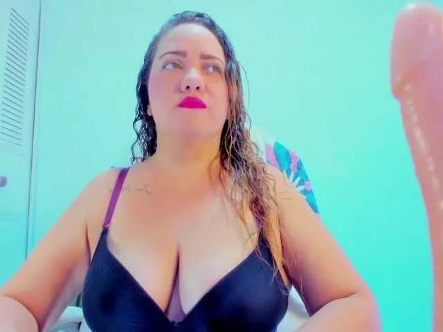 CamilaFox on BongaCams 