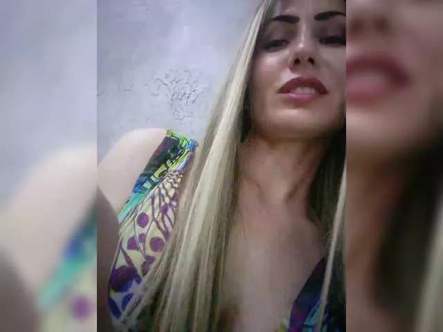 Cassssablanca on BongaCams 