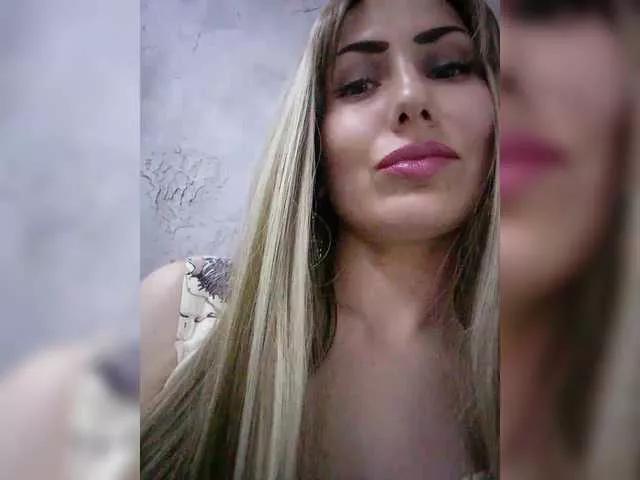 Cassssablanca on BongaCams 