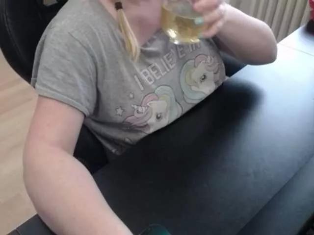Celina-Rose on BongaCams 